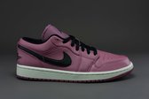 Air Jordan 1 Low Mulberry (W) DC7268-500 Maat 44 MULBERRY