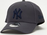 League Essential 940 NY Yankees Grey/Navy