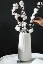 BaykaDecor - Luxe Ribbel Vaas - Woondecoratie - Cadeau - Vaasje - Imitatie Keramiek - Decoratieve Accessoires - Wit - 30 cm