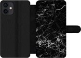 Bookcase Geschikt voor iPhone 12 Mini telefoonhoesje - Marmer print - Steen - Zwart - Met vakjes - Wallet case met magneetsluiting