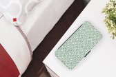 Bookcase Geschikt voor iPhone 13 telefoonhoesje - Stippen - Groen - Wit - Met vakjes - Wallet case met magneetsluiting
