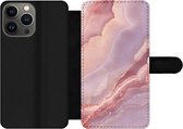 iPhone 13 pro Max Wallet Case bookcase phone case - Natuursteen - Rose - Gros plan - Avec poches - Étui portefeuille avec fermeture magnétique