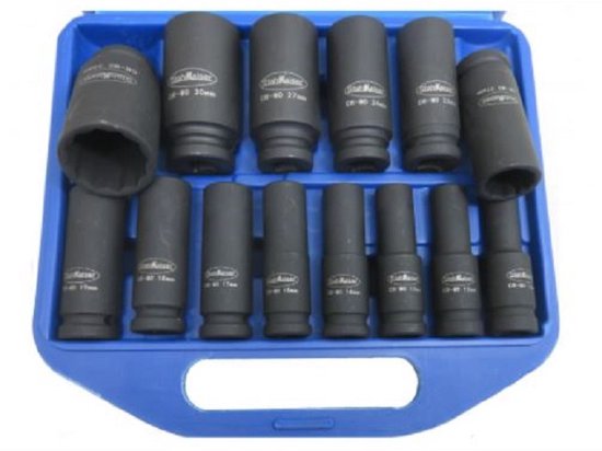 StahlKaiser krachtdoppen set in blauwe koffer. 12 twaalfkante, donkergrijze slagmoerdoppen met maten van 17mm tot 30mm.
