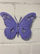 Metalen vlinder - paars - hoogte 18 x 24 x 1 cm - voor binnen en buiten - Woonaccessoires - Tuinaccessoires