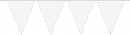 Une guirlande de fanions blanche avec quatre drapeaux triangulaires.