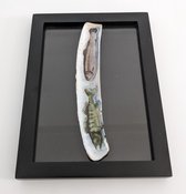 De Zeeuwse Schelp Scheermeslijst - Schelp in lijst - handgemaakt - uniek - met print - vissen - op glas - zwart