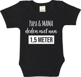 Romper - papa & mama deden niet aan 1,5 meter - maat: 92 - korte mouw - baby - corona - rompertjes baby - rompertjes baby met tekst - rompers - rompertje - rompertjes - stuks 1 - zwart