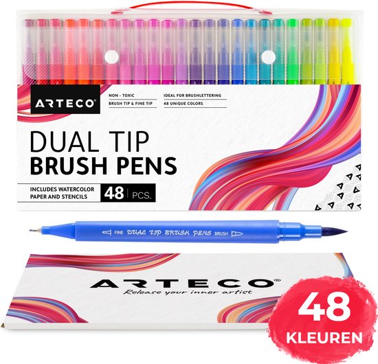 ARTECO® 48 Brush Pennen - Inclusief Aquarel Papier en Sjablonen - Dual Tip Penseelstift - Fineliners en Brushlettering Brush Stiften - Twinmarkers - Cadeau
