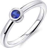 Gisser Jewels - Ring R373B - gerhodineerd sterling zilver - blauwe steen in gladomzetting - maat 50