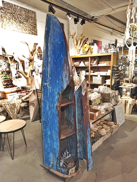 Blauwe houten kast gemaakt van oude vissersboot - meubels - vakkenkast | bol.com