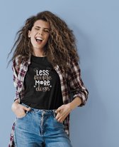 Less People More Dogs T-Shirt, Unique Dog Owner Gift, Funny T-Shirt For Dog Lovers, T-Shirts With Paw Print, Unisex Soft Style T-Shirt, D001-082B, L, Zwart