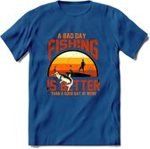 A Bad Day Fishing - Vissen T-Shirt | Grappig Verjaardag Vis Hobby Cadeau Shirt | Dames - Heren - Unisex | Tshirt Hengelsport Kleding Kado - Donker Blauw - L