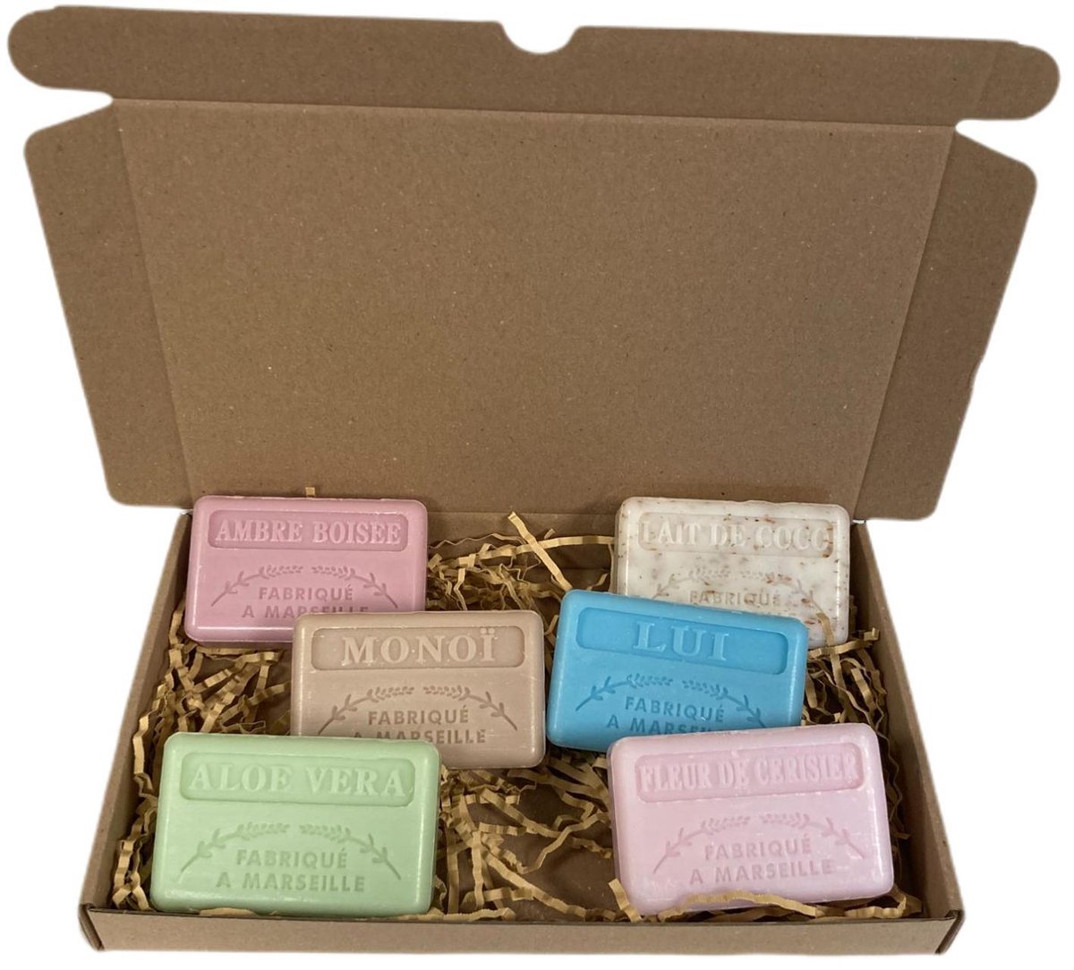 Goedkoopste Soap bar cadeauset savon de marseille Ambre boisee, Monoi, Aloë vera, Lui, Kokosmelk, Kersenbloesem