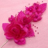Rozentak c.q. corsage, haar- of antennedecoratie hot pink - kunstbloem - corsage - rozentak