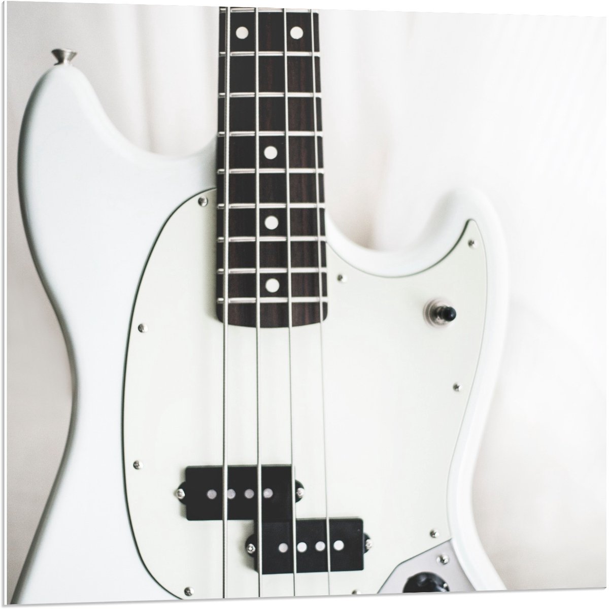 KuijsFotoprint Forex - Witte Elektrische Gitaar - 80x80cm Foto op Forex