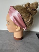 TheHandmadeMusthaves Haarband - Satijn hoofdband - Licht roze