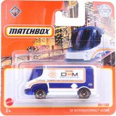 bus '09 International eStar 1:64 staal wit/donkerblauw