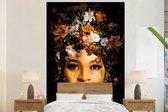 Behang - Fotobehang Vrouwen - Bloemen - Goud - Breedte 225 cm x hoogte 350 cm