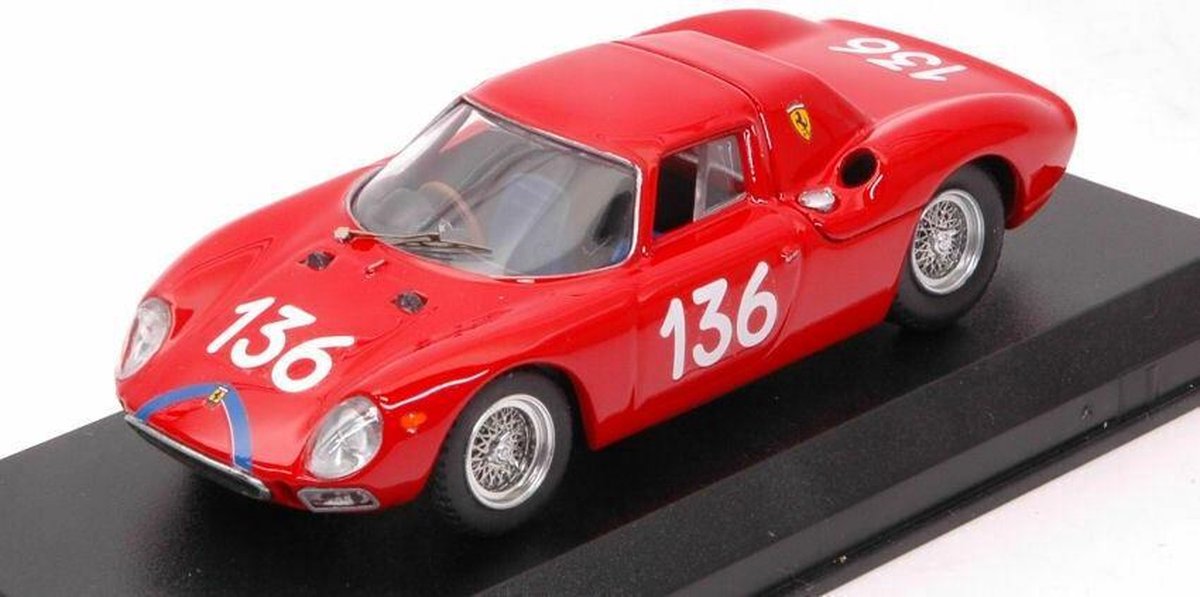 De 1:43 Diecast Modelcar van de Ferrari 250 LM #136 van de Targa Florio van 1965. De drivers waren Nicodemi en Lessona. De fabrikant van het schaalmodel is Best Model. Dit model is alleen online verkrijgbaar