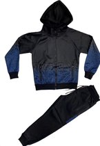 Trainingspak jongens - JC Joggingspak voor kinderen - zwart / blauw - slim fit maat 140