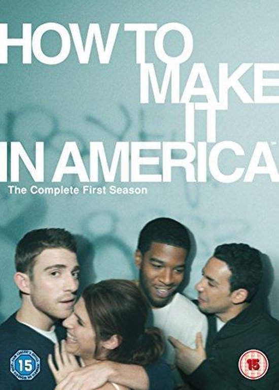 Dvd-hoes met de titel 'HOW TO MAKE IT IN AMERICA' en vier hoofdrolspelers