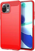 Xiaomi Mi 11 Lite Hoesje - MobyDefend TPU Gelcase - Geborsteld Metaal + Carbonlook - Rood - GSM Hoesje - Telefoonhoesje Geschikt Voor: Xiaomi Mi 11 Lite