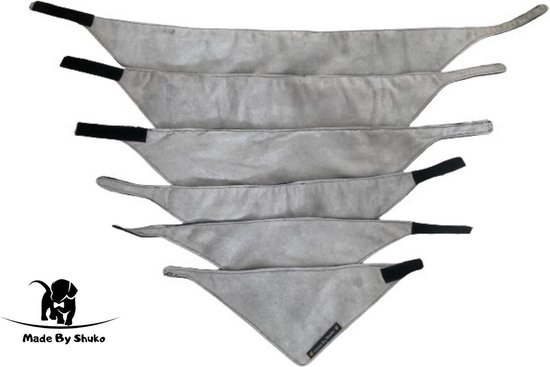 Bandana pour chien. Taille L dans les couleurs bleu foncé et gris clair. Peut être porté des deux côtés. Écharpe. foulard. Mode Chiens . vêtements de chien. Mode animaux de compagnie. MadeByShuko.