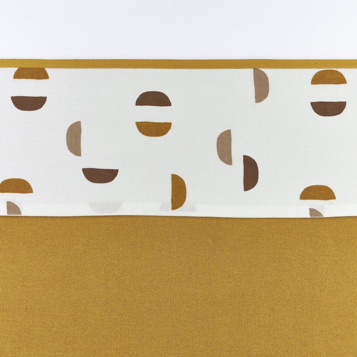 Meyco ledikantlaken Shapes - Honey Gold - 100x150cm Meyco ledikantlaken Shapes - Honey Gold - 100x150cm