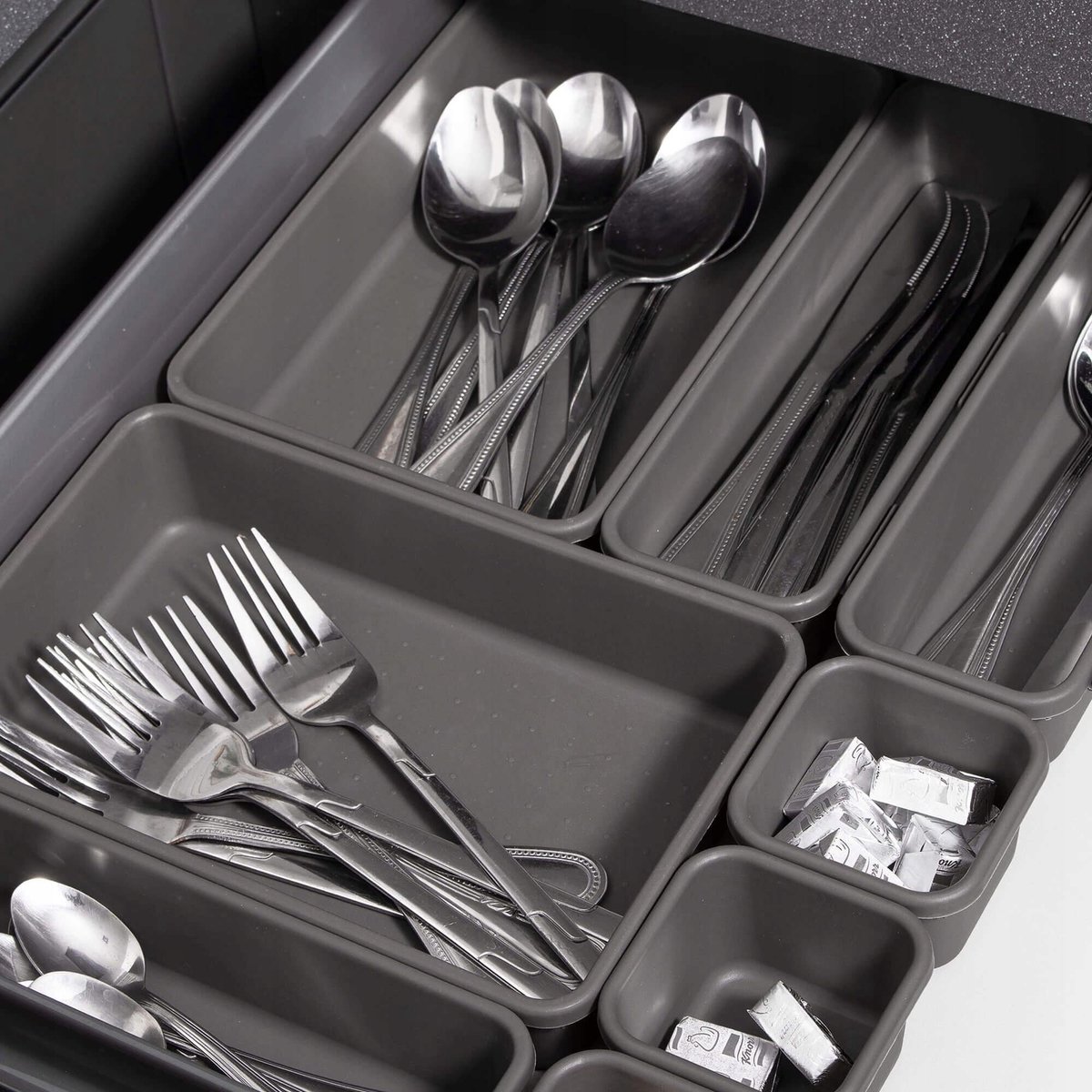 Modulaire Lade Organizer Set Van 8 Bakken - Bestekbak Ladeverdeler Ladebak Organiser Lade Inzet Bak Opbergbak Houder Verdeling Buro/Keukenklade/Keuken/Badkamer - Inzetbak Opbergbakken Voor Opbergen Van Bestek/Cosmetica/Sieraden - Kunststof - Grijs — cadeau in Cadeau-ideeën - foto 4