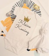 Romper Tekst Kleine Koning met Gouden Kroon - Biologisch Katoen - Geboorte Cadeau - Baby Shower Cadeau - Maat 62 - RomperCity