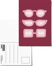 Studio Emo - 2 stuks - You are such a bad ass ansichtkaart - Vriendschap kaart zonnebril - A6 kleurrijke print