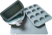 La Cucina | siliconen bakset | complete bakset groen | 1x Muffinvorm 12 stuks | 1x cakevorm 27x14x7 cm | 1x taartvorm 27 cm Ø | 1x bakmat 38,4 x 28,4 cm | 1x siliconen bakkwast | + verrassing