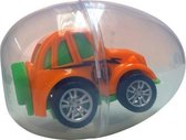 auto in verrassingsei jongens 6 x 4,5 cm oranje