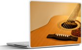 Laptop sticker - 17.3 inch - Schuine kijk op een akoestische gitaar - 40x30cm - Laptopstickers - Laptop skin - Cover