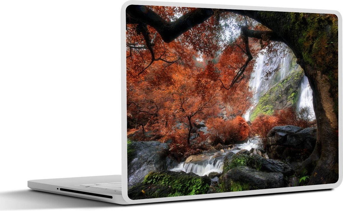 Afbeelding van product SleevesAndCases  Laptop sticker - 14 inch - Een herfstachtige dag bij de waterval van het Klong Lan National Park