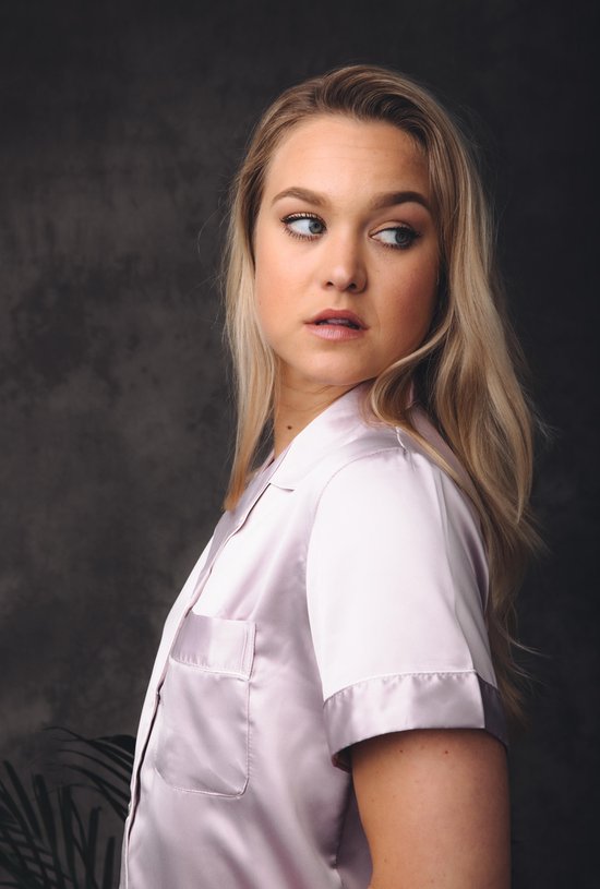 Kimono dames peignoir satin, fleurs de couleur corail, modèle court, robe de plage Santorini wild roses Ladies Kimono taille L / XL