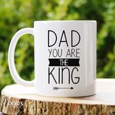 Dad you are the king  - Customized mokken en bekers - mokken met tekst - mokken - bekers - cadeautje - cadeau voor vrouw - cadeau vor man - keramiek servies - valentijn cadeautje voor haar - 
