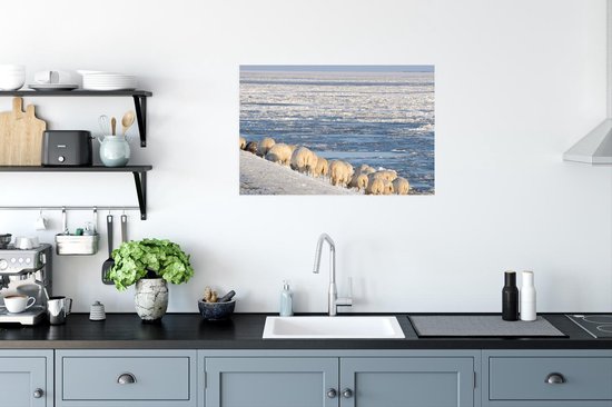 Poster Moutons sur la digue de la mer des Wadden 90x60 cm - Tirage photo sur Poster (décoration murale salon / chambre) / Poster Mer et lacs / Mer et plage