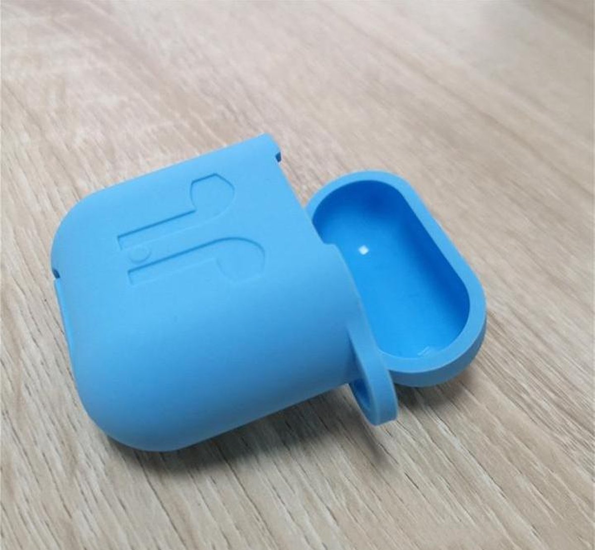 Silicone case geschikt voor Apple Airpods 1&2 - met keychain - blauw