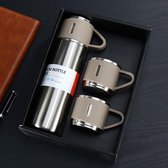 GrandKitchen - Thermosfles beige en zilver met drie bekers 500 ml