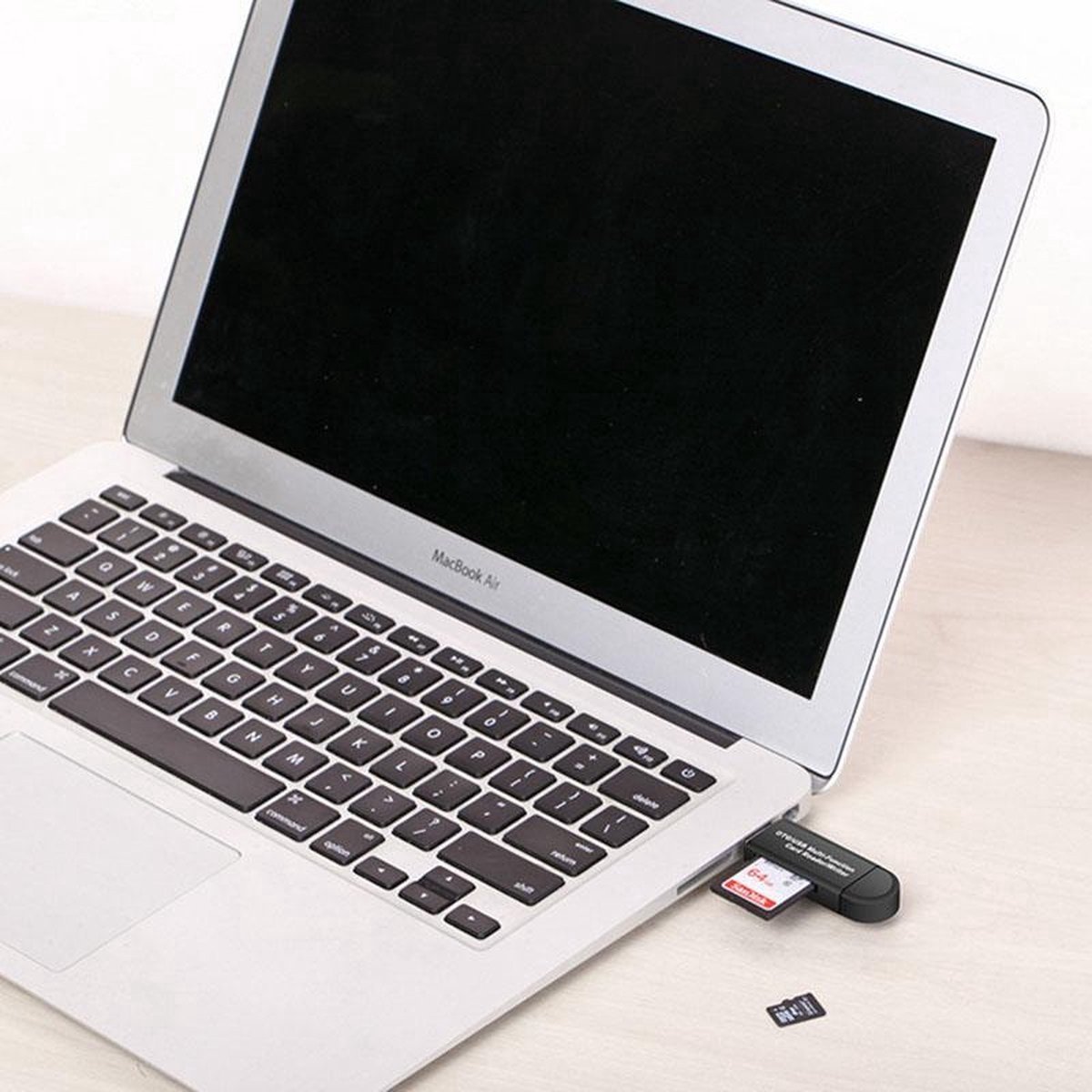 goobay USB-C Aluminium Multiport Adapter kaartlezer Zilver