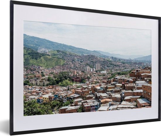 Fotolijst incl. Poster - Het bergachtige landschap van Medellín in Colombia - 60x40 cm - Posterlijst