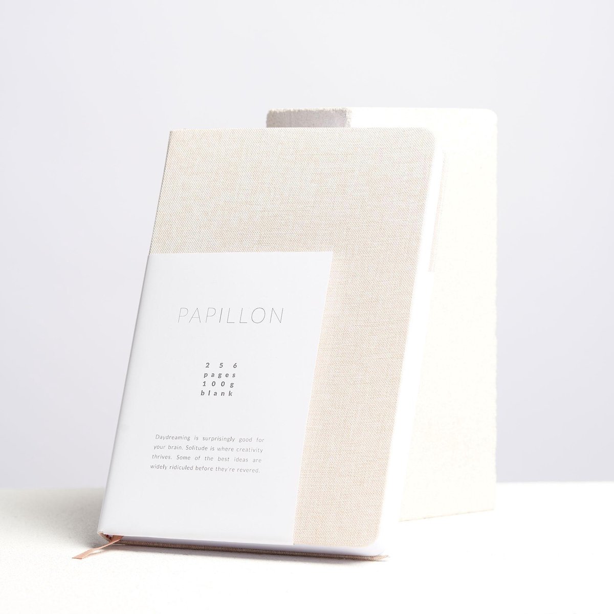 Dzukou Papillon - Notitieboek - A5 - Zalmroze - Blanco - Linnen Kaft