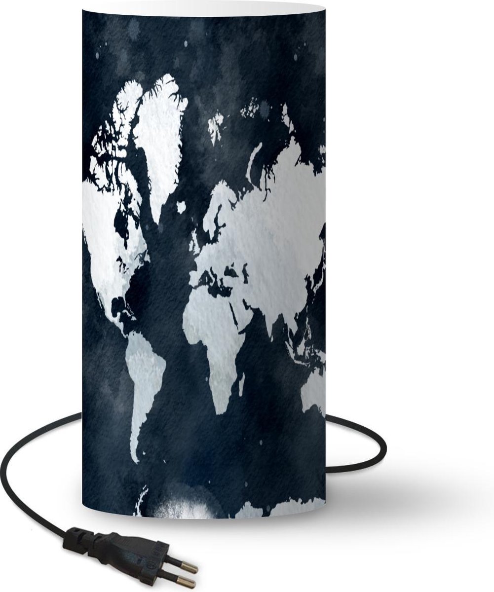 Lamp - Nachtlampje - Tafellamp slaapkamer - Wereldkaart - Blauw - Waterverf - 33 cm hoog - Ø15.9 cm - Inclusief LED lamp