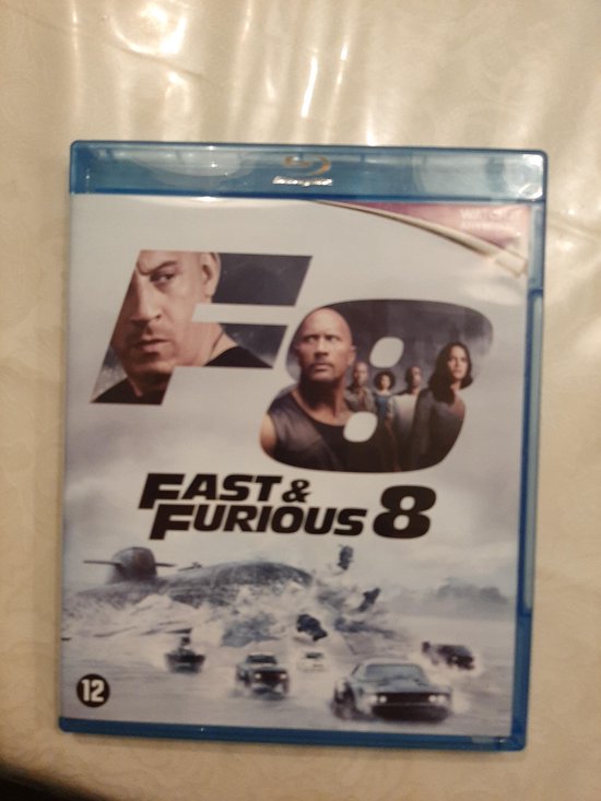 Blu-ray hoes van Fast & Furious 8 met Vin Diesel en de rest van de cast.
