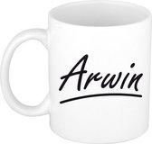 Arwin naam cadeau mok / beker met sierlijke letters - Cadeau collega/ vaderdag/ verjaardag of persoonlijke voornaam mok werknemers