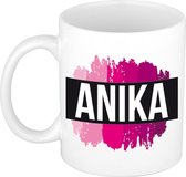 Anika  naam cadeau mok / beker met roze verfstrepen - Cadeau collega/ moederdag/ verjaardag of als persoonlijke mok werknemers
