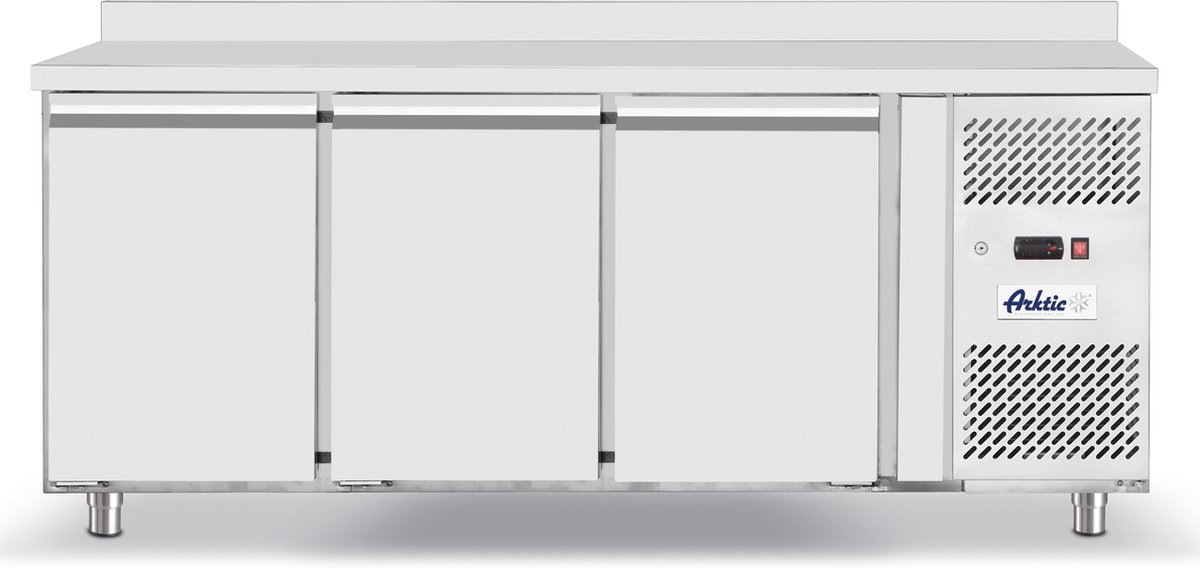 Freezer counter, 3 doors 420L