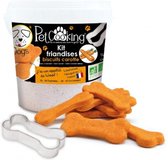 Pet Cooking Hondenkoekjes Kit - Wortel koekjesmix  met botje uitsteekvorm - 400g