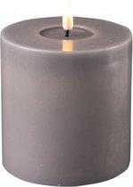 Deluxe Homeart - stompkaars - LED - lijken net op echte kaarsen - grijs - 10 cm doorsnede en 10 cm lang